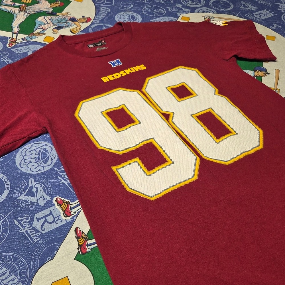 NFL Team Apparel Washington Redskins Brian Orakpo 98 T-Shirt Mens Small Burgundy
